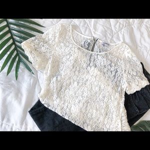 ✨Express | Laced Top Short Sleeve